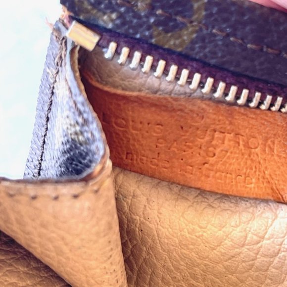 Louis Vuitton Monogram Toiletry Pouch 26 - Picture 11 of 11